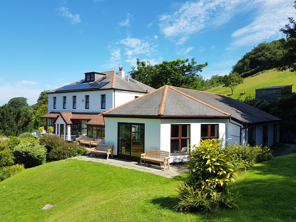 Large cottage with pool